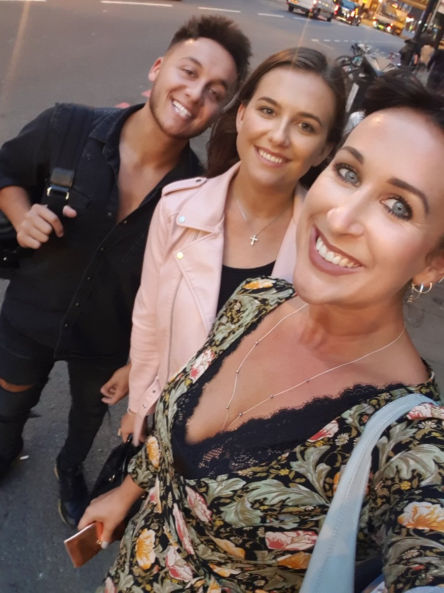LaurenNotLozza's tweet photo. Daters ready #MusicalDates https://t.co/pujXLZZEek