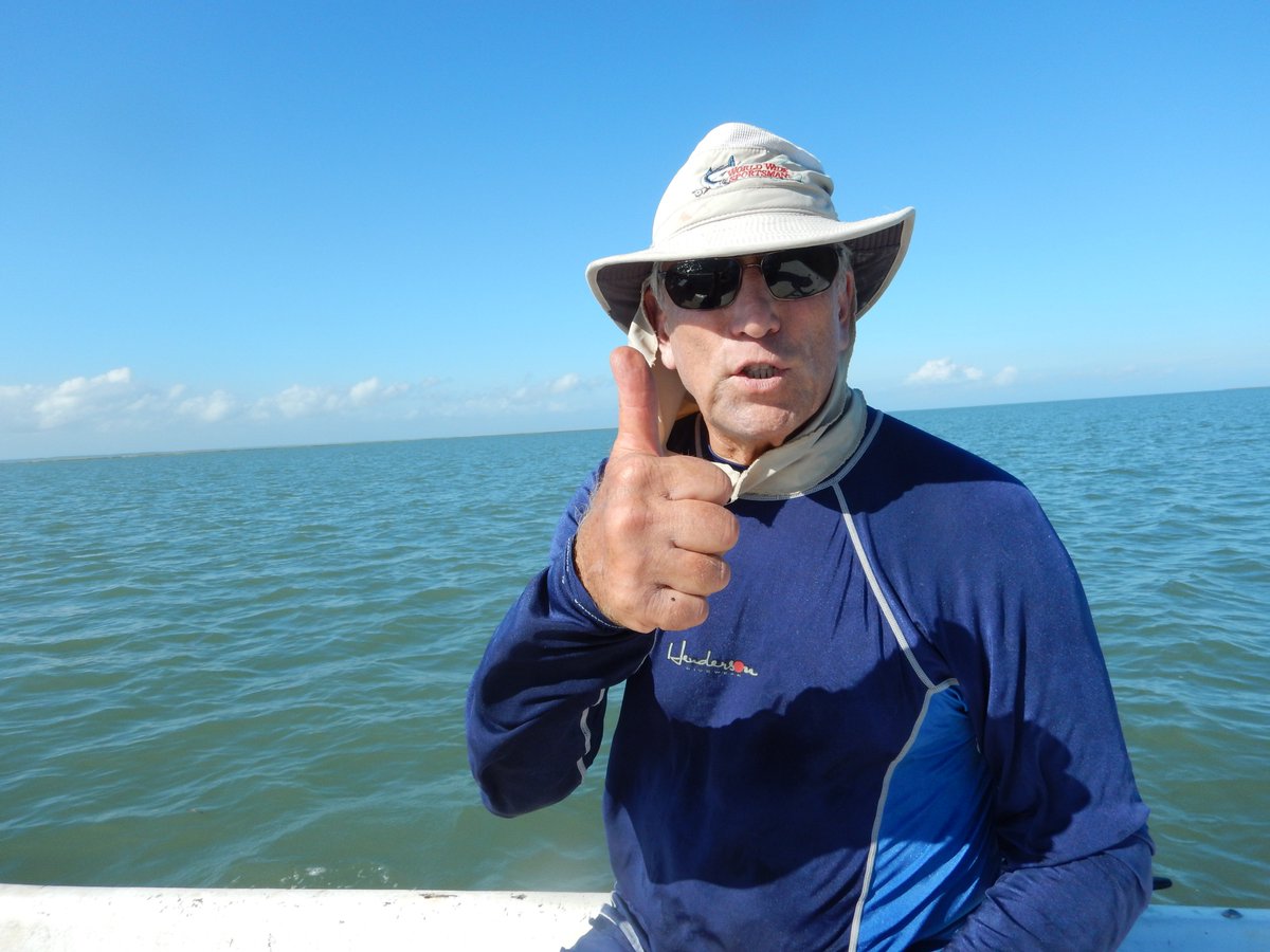 LabSav's tweet image. Planted a little over 4 million eelgrass seeds in Cobb Bay, Virginia yesterday. Now we&apos;re just hoping everyone stays safe with the approach of the hurricane @VIMS_News