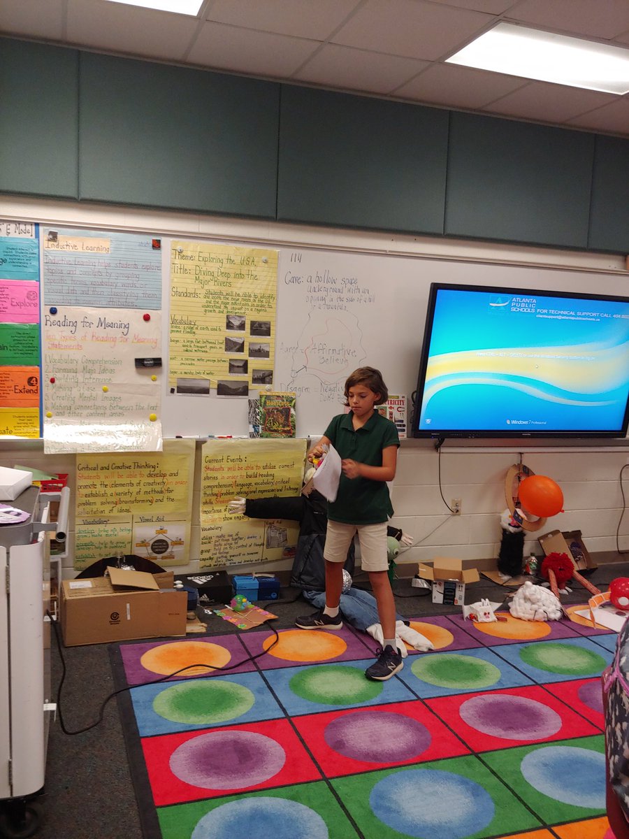 CAlexanderAPS's tweet photo. Aliens living in the solar system? Project Based Learning at Parkside! Part One. The voyage continues! #sciencerocks! @DrEmilyAMassey @APSScienceRules @principalfoster https://t.co/a2AmJON8bT