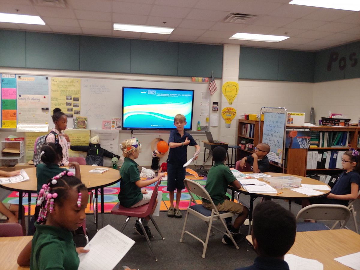 CAlexanderAPS's tweet photo. Aliens living in the solar system? Project Based Learning at Parkside! Part One. The voyage continues! #sciencerocks! @DrEmilyAMassey @APSScienceRules @principalfoster https://t.co/a2AmJON8bT