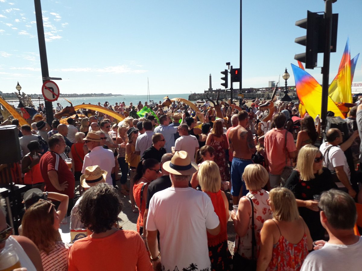 MSFestHQ's tweet photo. We're having our town feedback meeting tomorrow at @olbys_soulcafe 6.30pm. We'd love to hear your views, whether you were a business owner, resident or ticket buyer. Come and share you feedback #MSFest2018 #margate https://t.co/A1WiG9nI9Y