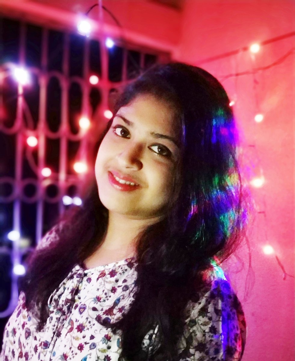 SaraBarman4's tweet photo. During shooting of my song. https://t.co/ratJ5wMYFx