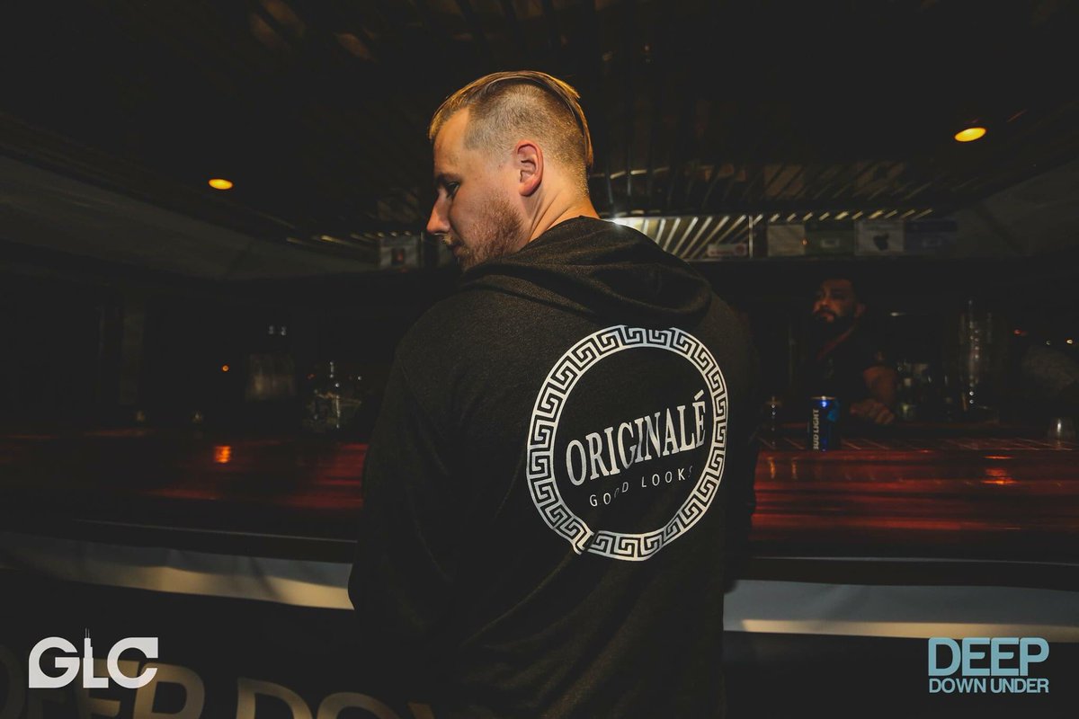 GoodLooksChi's tweet photo. We like to keep it Original, it’s a better look.
#goodlookschicago #eyeseverywhere #industry #housemusic #techhouse #lifestyle #nightlife #fashion #GLC #deepdownunder #chicago https://t.co/BU81gCLTYo