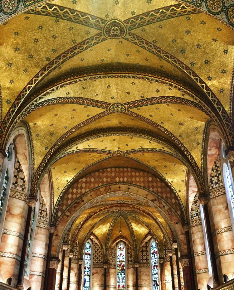 capo_on_2's tweet photo. Just doesn’t get more beautiful than this....@Fitzroviachapel such a privilege to sing there with @NorisSchek. https://t.co/YNAWuQEw3O