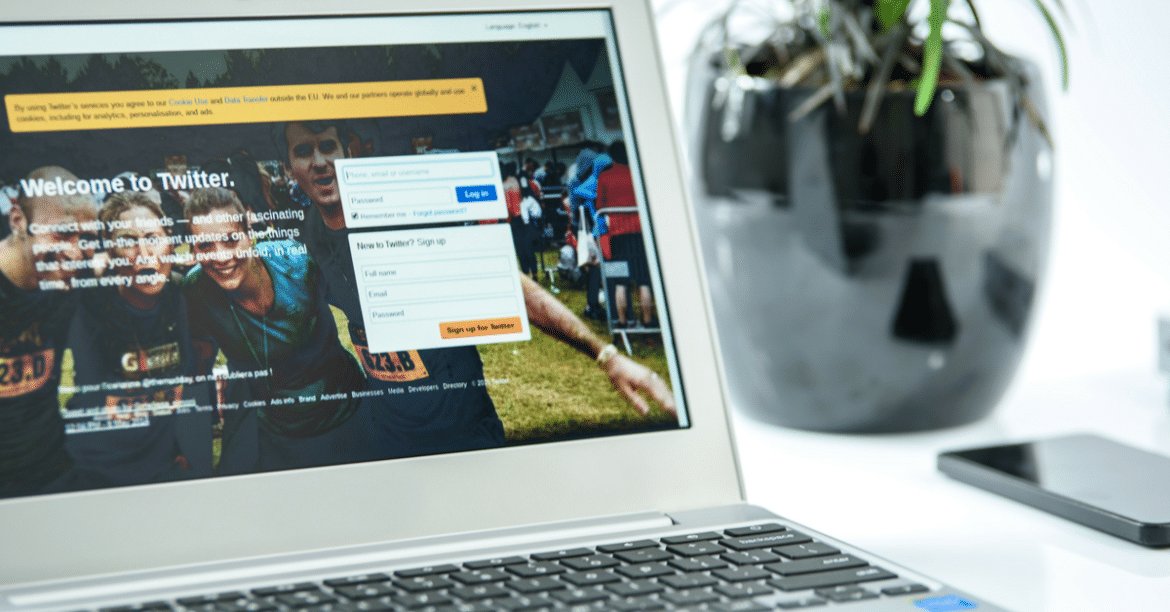 cmindscape's tweet image. 27 Social Media Pros Share Their Best Twitter Tips via @Ronda_Bowen buff.ly/2BMaxes #TwitterTips