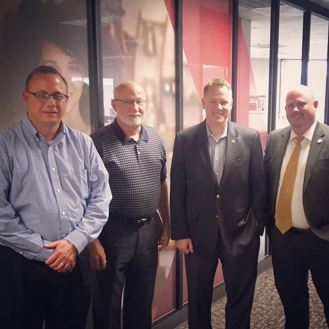 SpringfieldSBDC's tweet image. Look who stopped into the #SBDC today ... @WarrenDavidson Great conversation about how the SBA  goes about getting capital into the hands of business owners and aspiring entrepreneurs. Thanks for listening, Mr. Davidson!