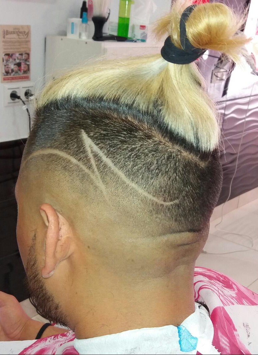 tu_barberia's tweet photo. El corte que TU quieras y como TU quieras en TU BARBERÍA!!!Próxima apertura C/Mayor n.4 #Xirivella #Valencia #BarberShop #Barberia #PeluqueriaHombres #PeluqueriaCaballeros #PeluqueriaNiños #Barba #Bigote #Pelos #Cortes #Afeitados #Degradados #MaquinasDeCortarElPelo https://t.co/vP4uJ9jHmS