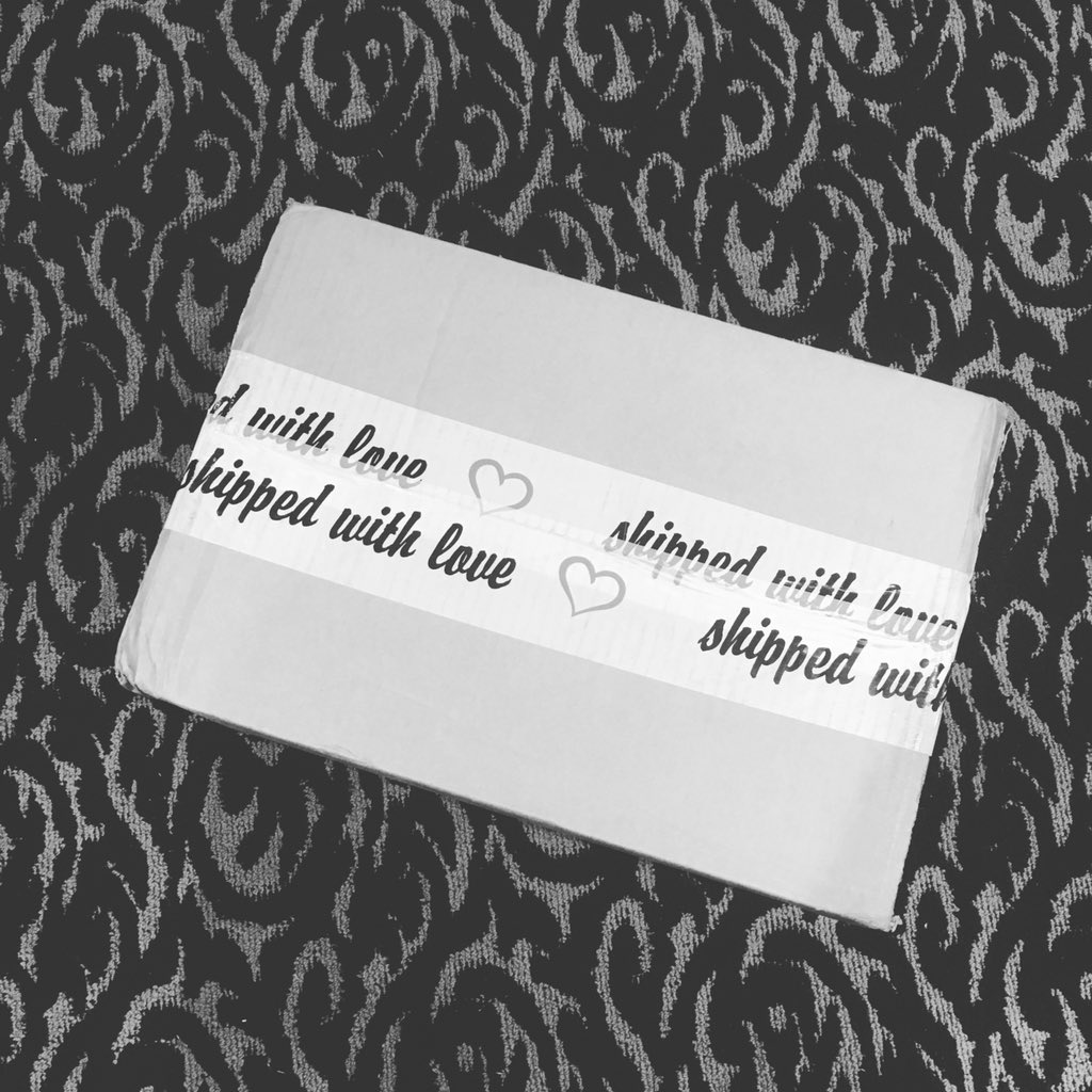 okcgccgolf's tweet image. Humm.... wonder what this is? Coming soon to OKCGCC golf shop and athletic center. #bigannouncement #oooooooo #okcgcc #oklahoma #oklahomacity @okcgcc_now