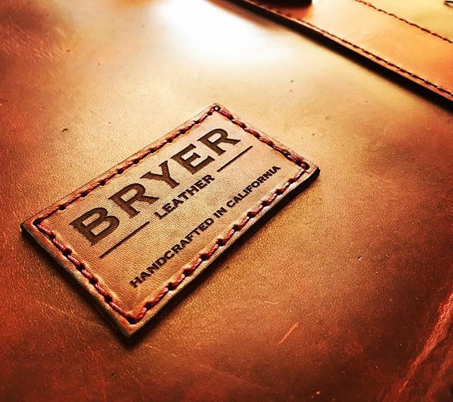 BryerLeather's tweet photo. Happy bags come from #california 😎☀️ And the finest leather sourced from @horweenleather #madeinusa🇺🇸 https://t.co/htPNLjb4Q2 https://t.co/vlMj6LY1ws