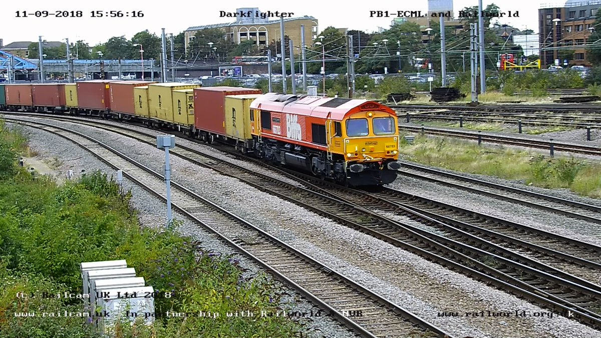 railcamlive's tweet image. Railcam's Pick of the Day, 11/09/18.

@GBRailfreight @Biffa @Railworld @Steam_Dreams @foscl @networkrail @creweheritage @DawlishBeach #Class66 #Class47 #Class950 #DailyPick