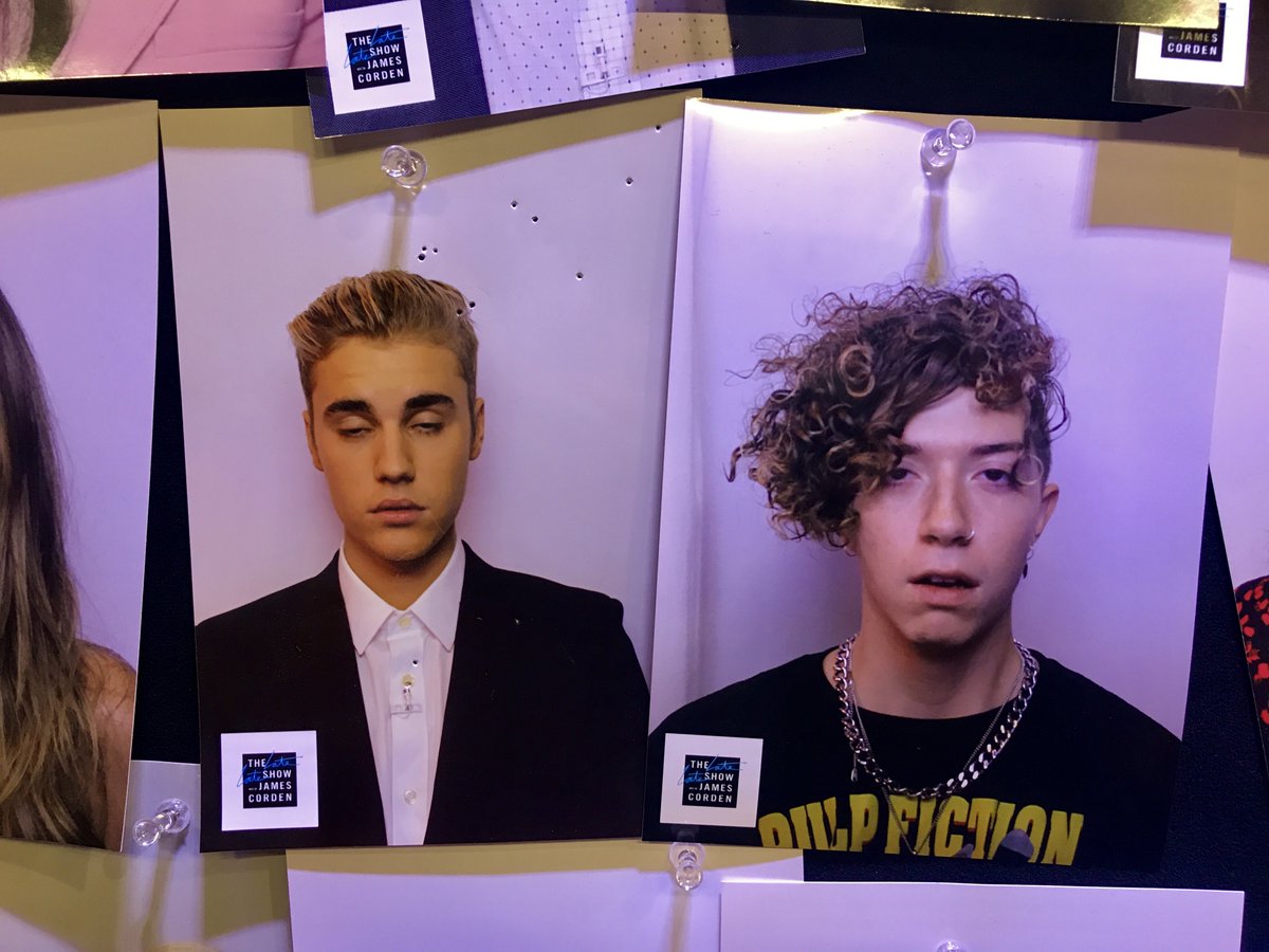 latelateshow's tweet photo. Retweet to vote for @jackaverymusic in the #LLSPhotoBooth Challenge! https://t.co/YOb1jux0ZX
