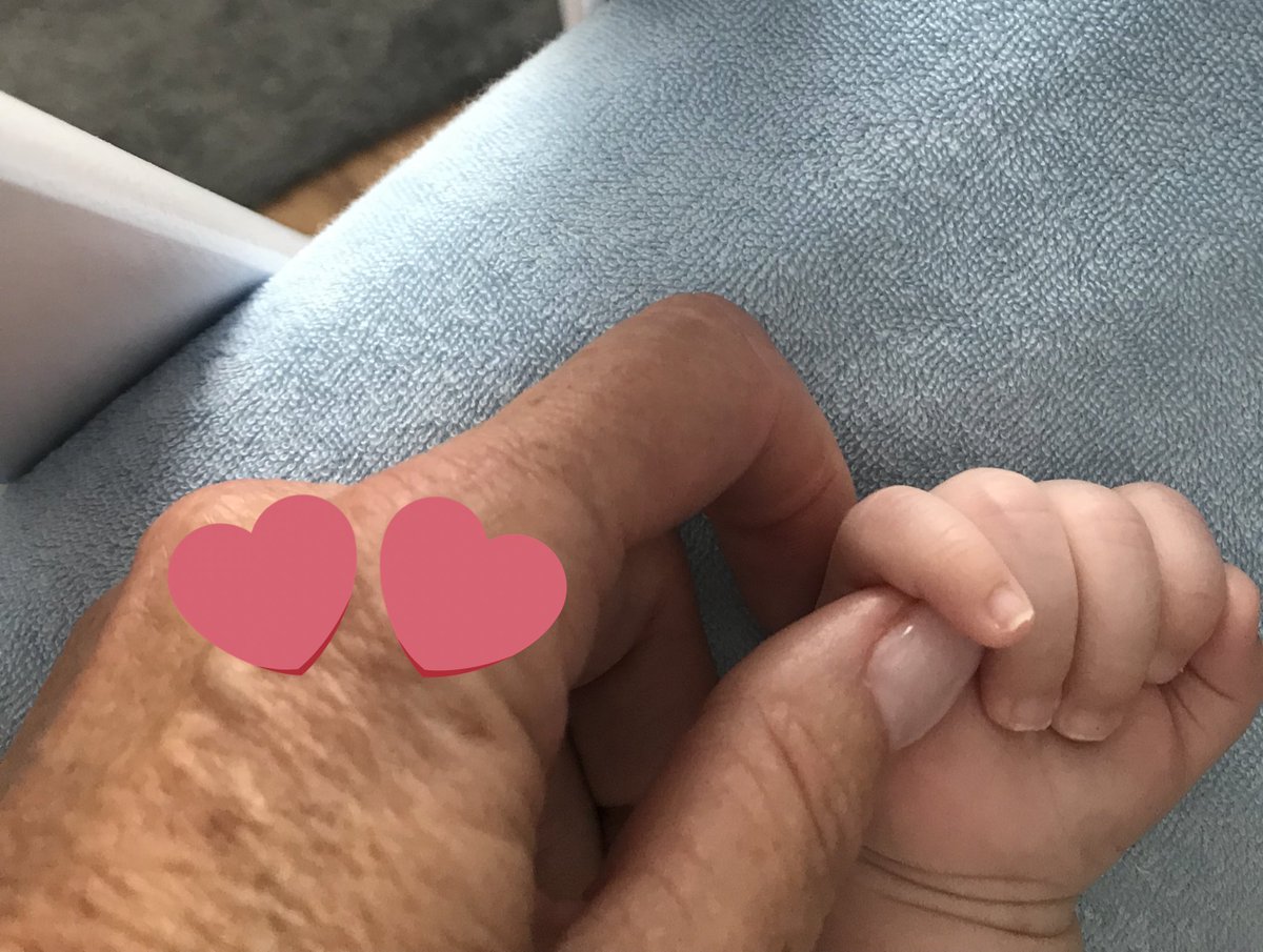 Das Glück liegt in den kleinen Händen❤️