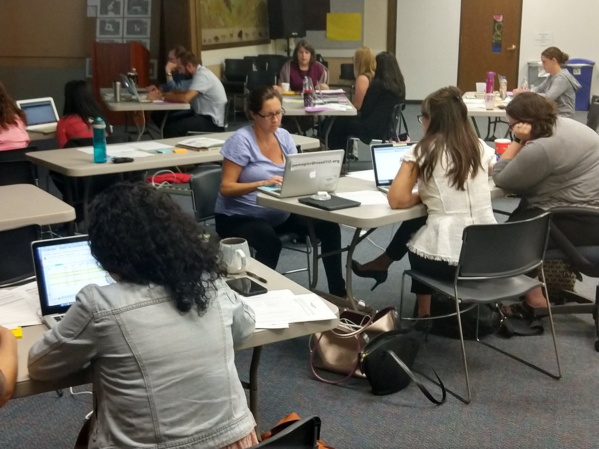 paredes_a1's tweet photo. Another superb day of training at @NSSD112 with its amazing EL educators! Thank you @LindseyERose and your team for such a wonderful learning experience🙌😊👏👏!! https://t.co/YX4UxESjmq