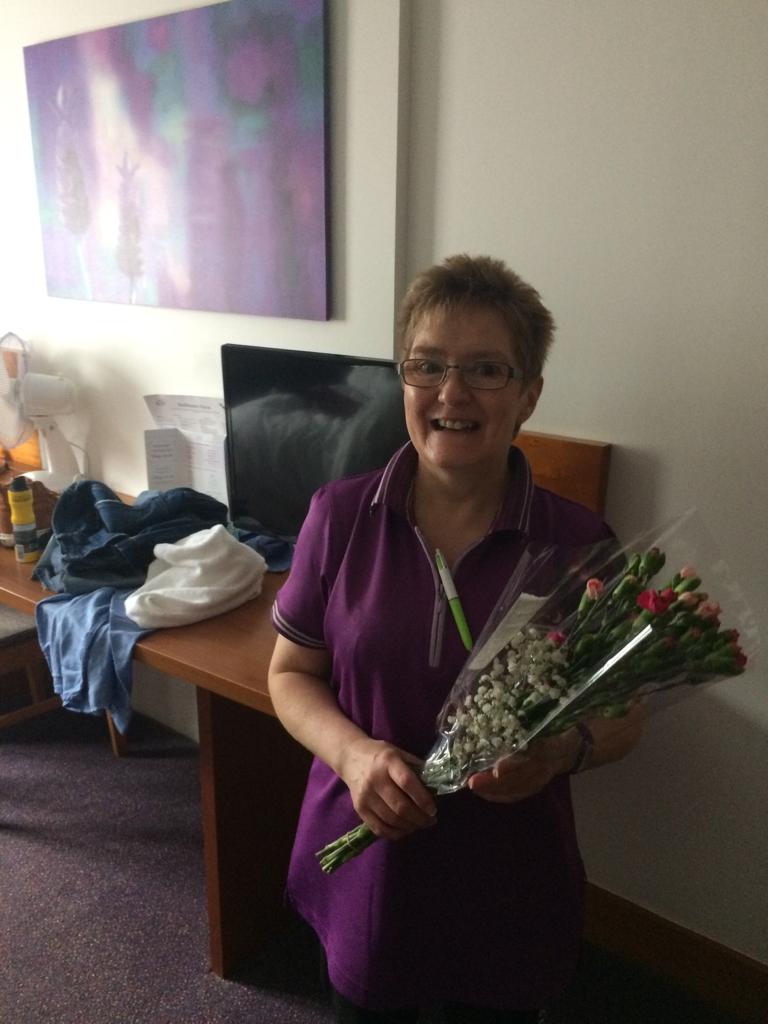 PIChorleyNorth's tweet photo. Flowers all round for the girls who took part in the bed making competition! 💕 #housekeepingappreciationweek #hkappreciationweek @louiseyarwood1 @pi_lancashire https://t.co/lwxOrSuj26