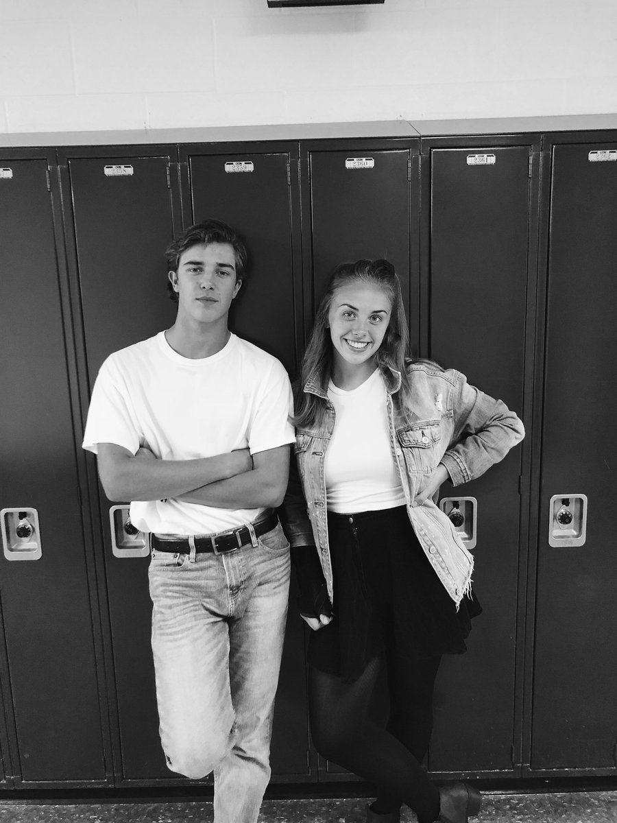 oliviaparkerrr's tweet photo. we LOVE spirit week!!! @gl_council 90s day🤩 https://t.co/eVSGMcyKvP