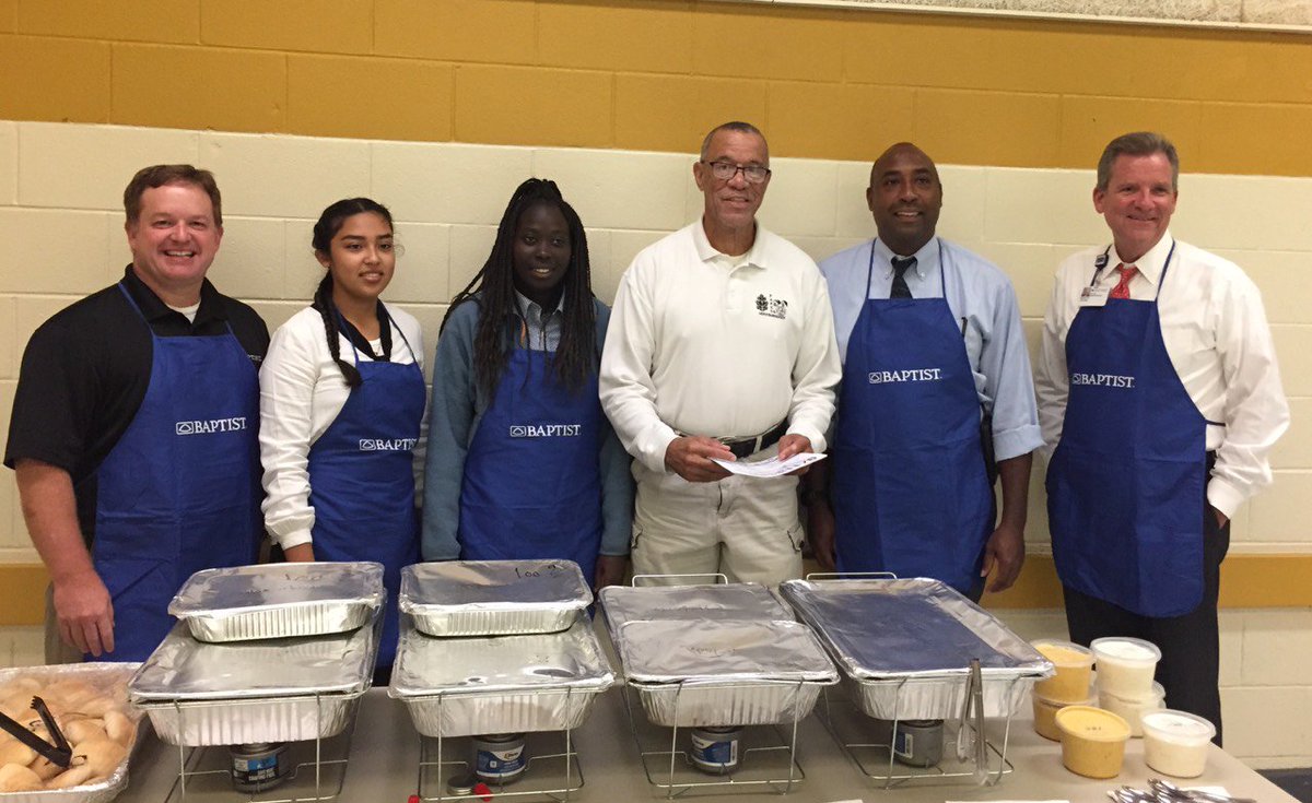 BaptistOnline's tweet photo. Baptist team members spent this @uwmidsouth 9/11 Day of Service and Remembrance serving first responders. https://t.co/jNiytCsbt5