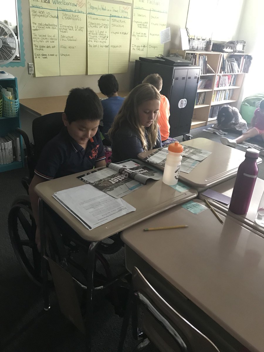 ms_nichols_4th's tweet photo. What do you do when there’s an impending category 4 hurricane heading your way? You grab the latest issue of #StoryWorks form @Scholastic and do a shared reading of their featured article, “America’s Deadliest Disaster” #realworldreading @MillsParkElem #HurricaneFlorerence https://t.co/QrXMBiZB9l