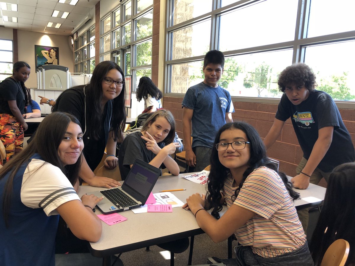 colonylibrary's tweet image. Perfect slate today with Ms. Ibarra’s students 💫✅🌟 #breakoutedu #InCOHSLibrary #libraryorientation