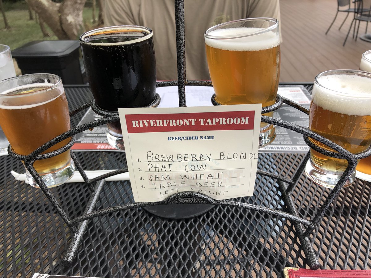 CoachStall's tweet image. Enjoying cold brew @Riverfronttap with the legendary @tateross22 #Drinklocal #localhops