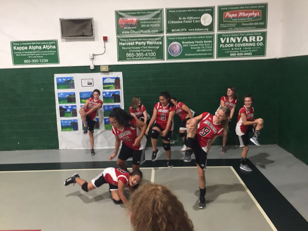 CASmokies's tweet photo. CAS Middle School Volleyball played much better than they “stretched” tonight &amp; came away with a tri-match sweep, winning 4 straight sets over First Lutheran &amp; Concord. Great job, girls! #CASBobcats #CASmokies GO @CASBobcats ! They even earned a trip to @KnoxvilleBrew coffee shop https://t.co/vzixawK5Ux
