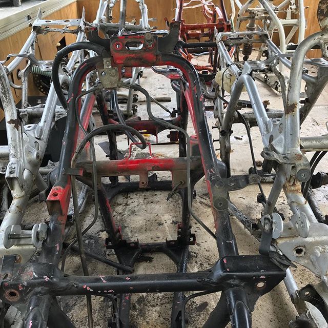 HydroPowder1's tweet image. Frames Frames Banshee Frames 4Sale #bansheeboneyard #hydropower #wst #bansheebuild #yamahabanshee #yamahabanshee350 #banshee #bansheenation #bansheehq #bansheetakeover #banshee_cartel #bansheedrag #banshee350 #bansheeboys #bansheelife #bansheeporn #bansh… ift.tt/2CKi5yz