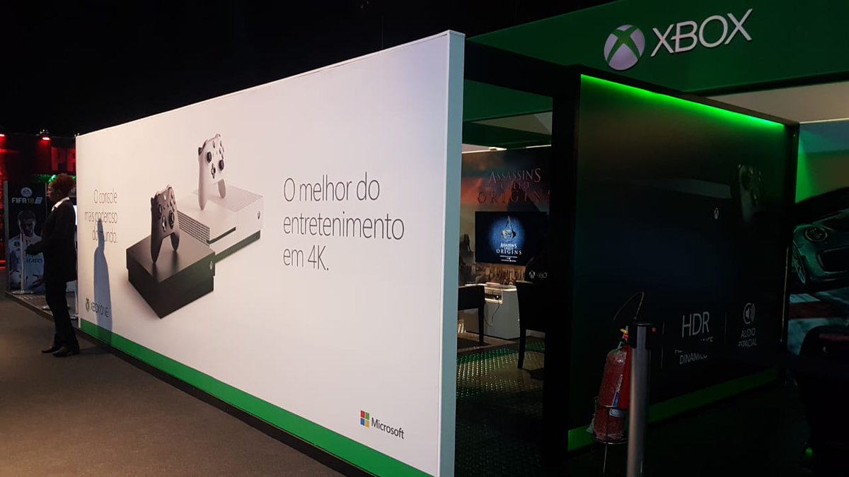 XboxBR's tweet photo. Imagens valem mais que mil palavras! Obrigado todo mundo que foi na @GameXPoficial 2018 ver de pertinho o #XboxExperience!
E fique ligado que iremos levar essa experiência para outras regiões ainda este ano! 😉 https://t.co/K5NtXu4fCG