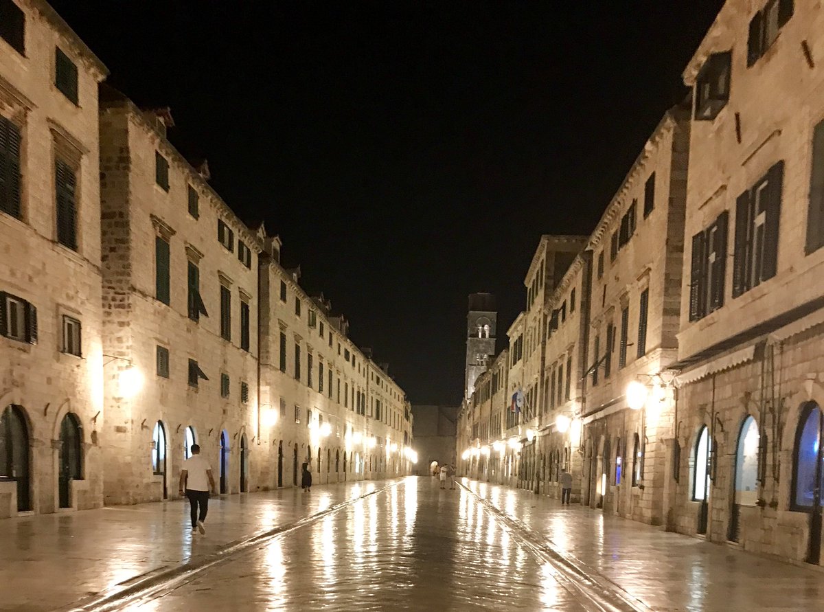 Sam_Simpkin's tweet image. At Night In Dubrovnik #photgraphy #travel