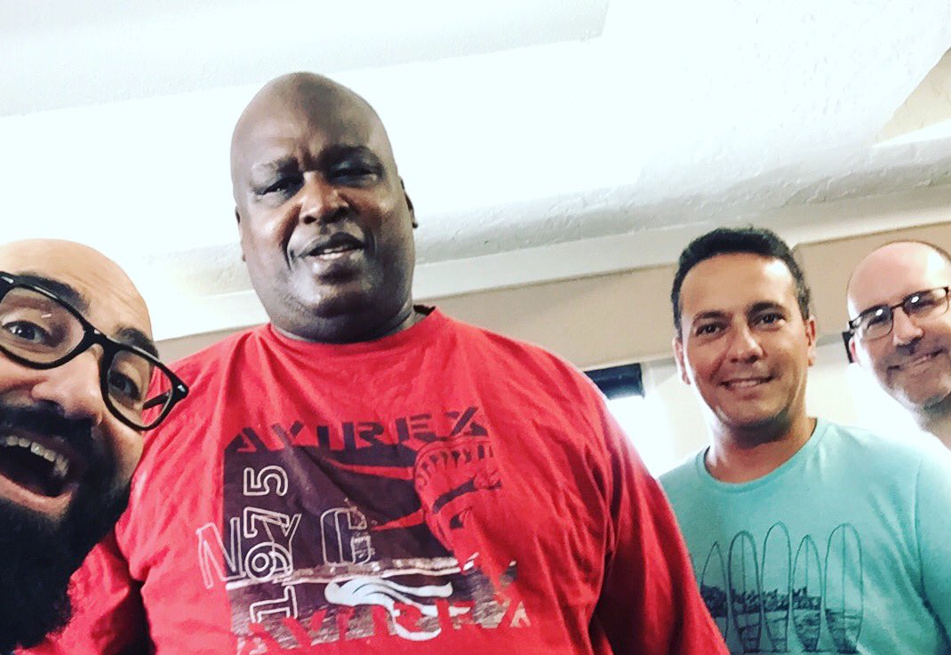 Yesterday we taught <a href="/busterdouglasko/">James Buster Douglas</a> how to post on Instagram &amp; Twitter! FOLLOW THE CHAMP!!!!!
#busterdouglas #jamesbusterdouglas #boxing #boxer #boxersofinstagram #thechamp #GOAT