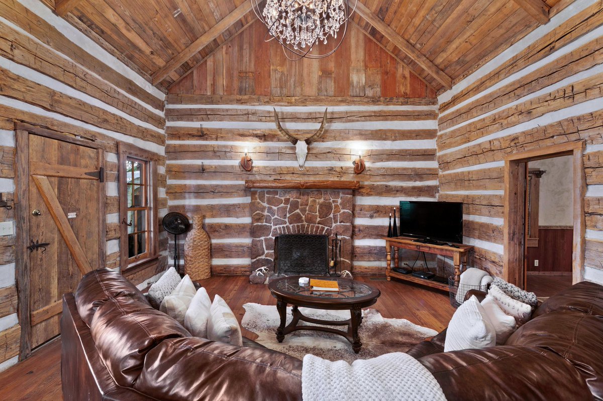 Absolute Charm tweet media