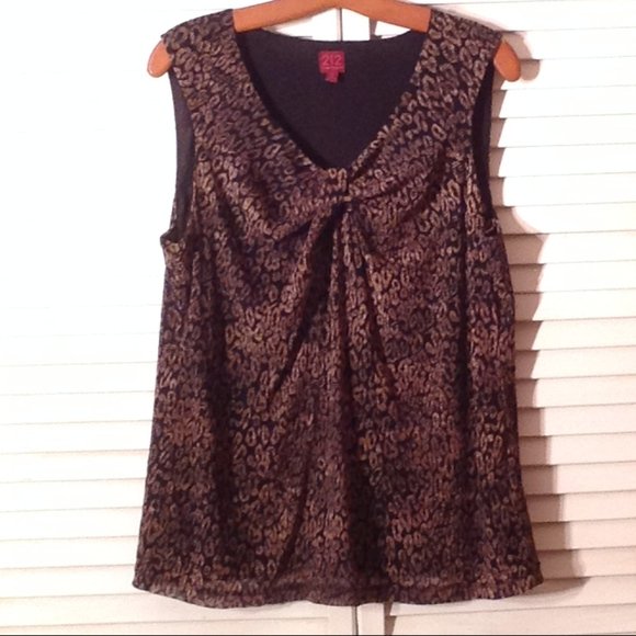 So good I had to share! Check out all the items I'm loving on @Poshmarkapp #poshmark #fashion #style<a href="/tag/fashion"class="tags"><span>#fashion</span></a><a href="/tag/shopmycloset"class="tags"><span>#shopmycloset</span></a><a href="/tag/style"class="tags"><span>#style</span></a><a href="/tag/lg"class="tags"><span>#lg</span></a><a href="/tag/poshmark"class="tags"><span>#poshmark</span></a><a href="/tag/212collection"class="tags"><span>#212collection</span></a>