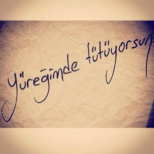 dünya malını napıyım ben senin gönlünde oluyum yeter bana Sevda deyip geçmemek lazım “Dur Sana bi sıkıca sarılıyım” deyip koklayarak sarılan sevdası güzel olan yar iyiki var güç veriyon bana senin tarafından sevilmek benim için bir onur sana yandım biliyon ömrümün son deminde