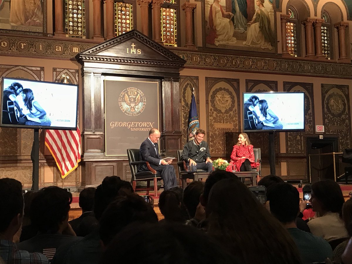 GUAlumni's tweet photo. “I selfishly wanted to do this because it’s cool to be sitting here when I’m usually sitting there.” — Bradley Cooper (C’97)
Welcome back to the Hilltop, Bradley Cooper (C’97) and Blair Rich (C’97). #OnlyAtGeorgetown #HoyaSaxa https://t.co/yYW9sz4gXc