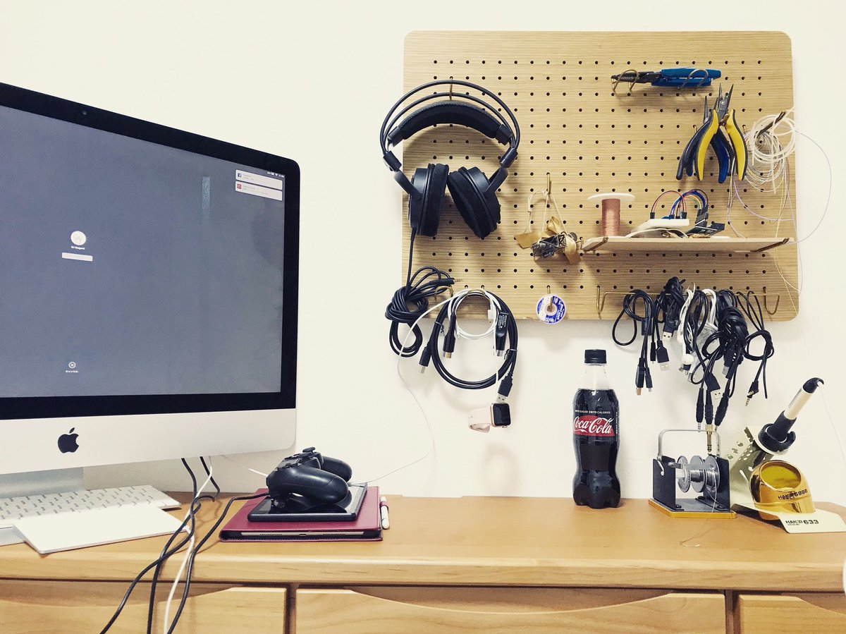 ダンゴｼｯﾎﾟ 電子工作愛好家の作業環境が見たい 次引っ越すときは大きな作業机に変えたい