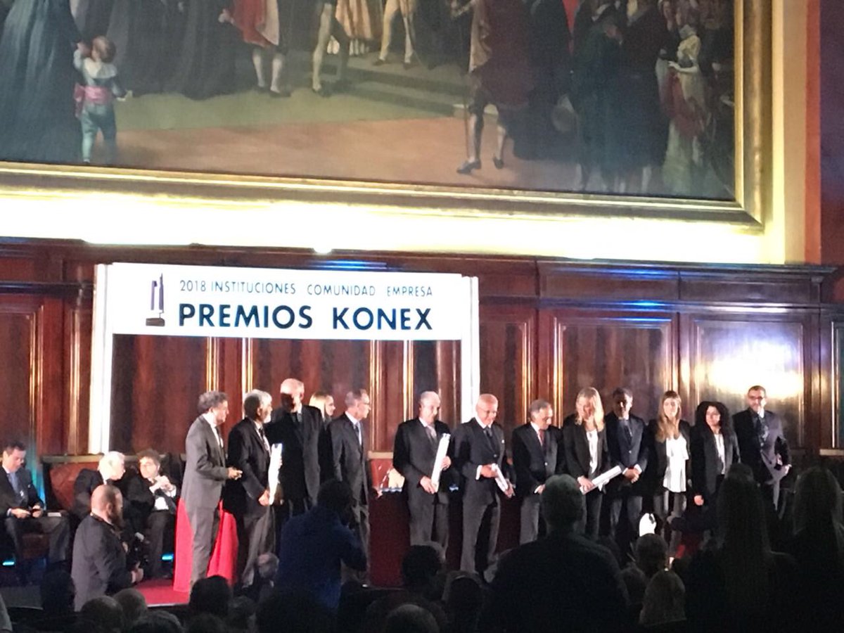 INECOArgentina's tweet photo. Fundación INECO recibió el diploma al mérito de @FundacionKonex dentro de las 5 entidades de salud más destacadas de la última década. Orgullosos de nuestro trabajo e investigación de las neurociencias en Argentina. https://t.co/ITFso9kw9h