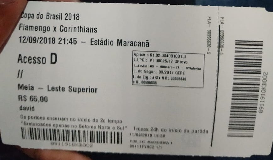 daavialbuquerq's tweet photo. Em céu de urubu, gavião não vooa. #pracimadeles #mengão 😍 https://t.co/xluUIpiPhy