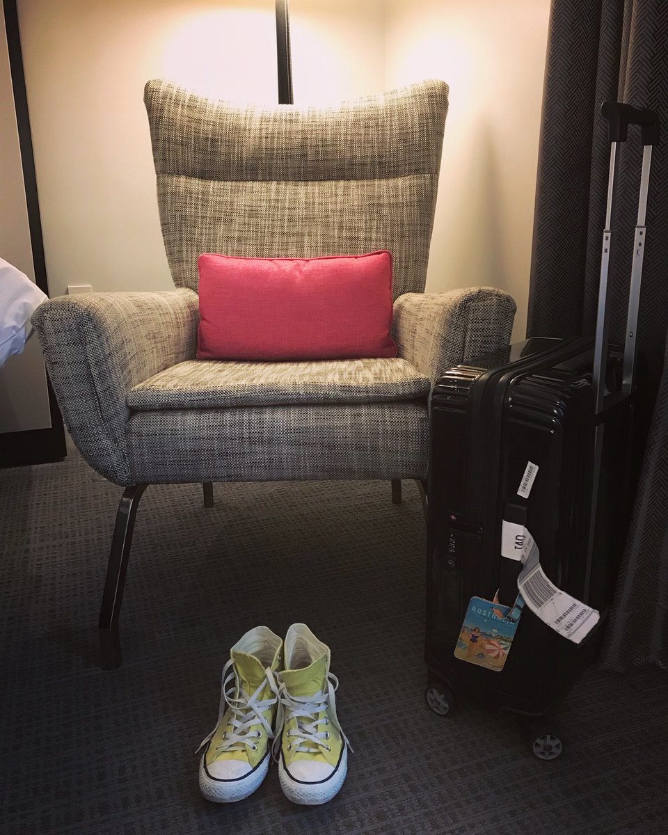 EmmaRClark's tweet photo. #SummitToTellYou
Arrived in DC,
Buildings big, big, big. Alive.
Time for the summit!
I'm Emma. I’ve traveled from Sydney and I will be posting poems for each day of the 2018 Vision Critical Summit, Washington DC. #haiku #SummitStories #VisionLyrical #vcsummit https://t.co/atcMDcNFuG