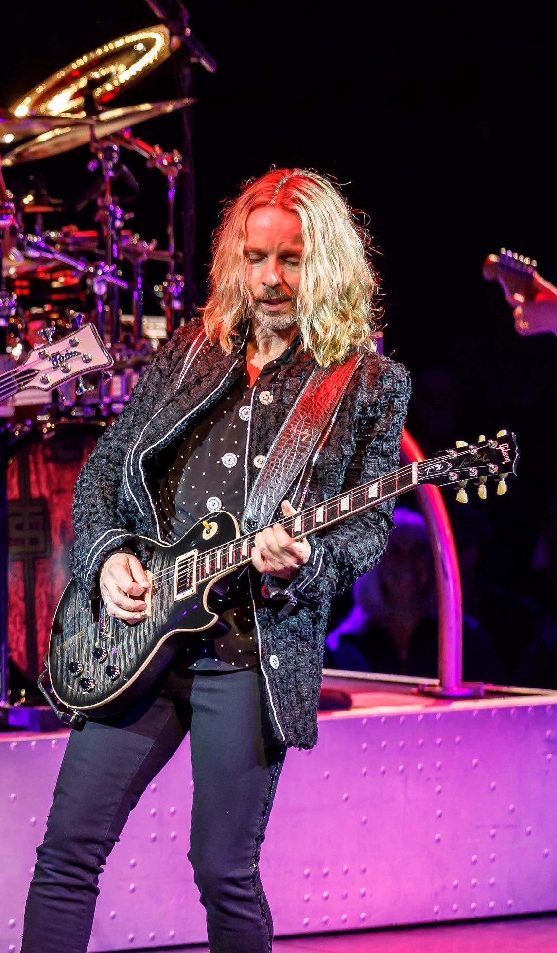 HAPPY BIRTHDAY TOMMY SHAW 
