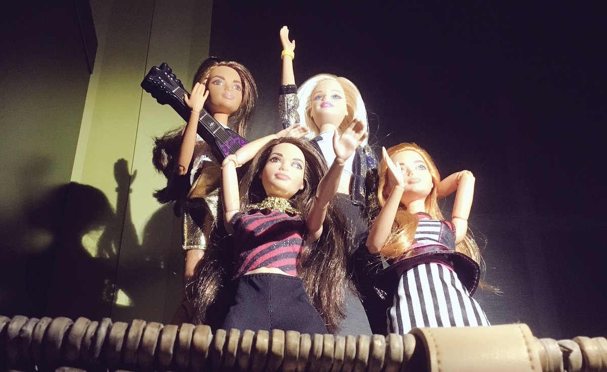 sinkingdark's tweet photo. First concert! Performing at Discosylex 💘
@EmmaMurphy69 @SofiaWimbletton @amywimbletton @Wimbletton https://t.co/u9Mo7OSD3N