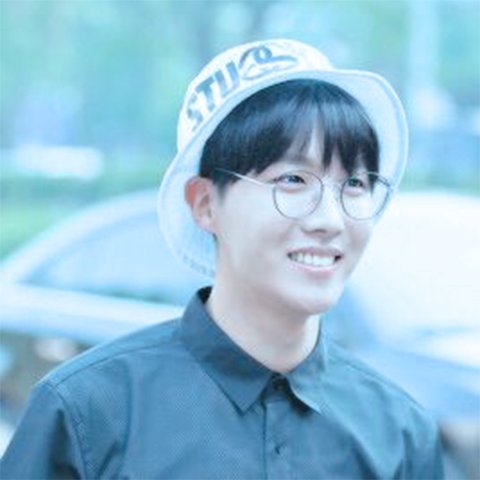 UGHdesign's tweet photo. Hoseok/Jhope dos BTS - Pack 

- pedido por: @Kim_Yumm

[🍨] Fav se gostar 
[🍦] RT se salvar 
[🍨] Print se usar 

\lulu https://t.co/OFACeIvHx2