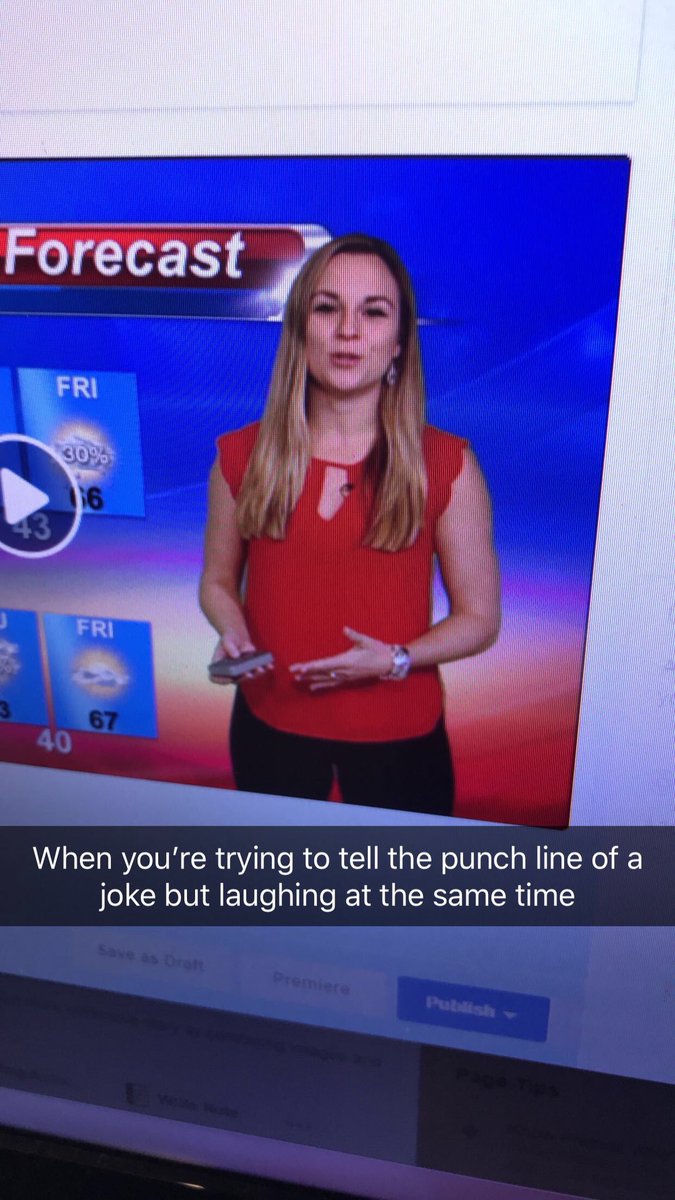 _MeghanOlsen's tweet photo. #awkwardfaces https://t.co/TrdaGN5lCN