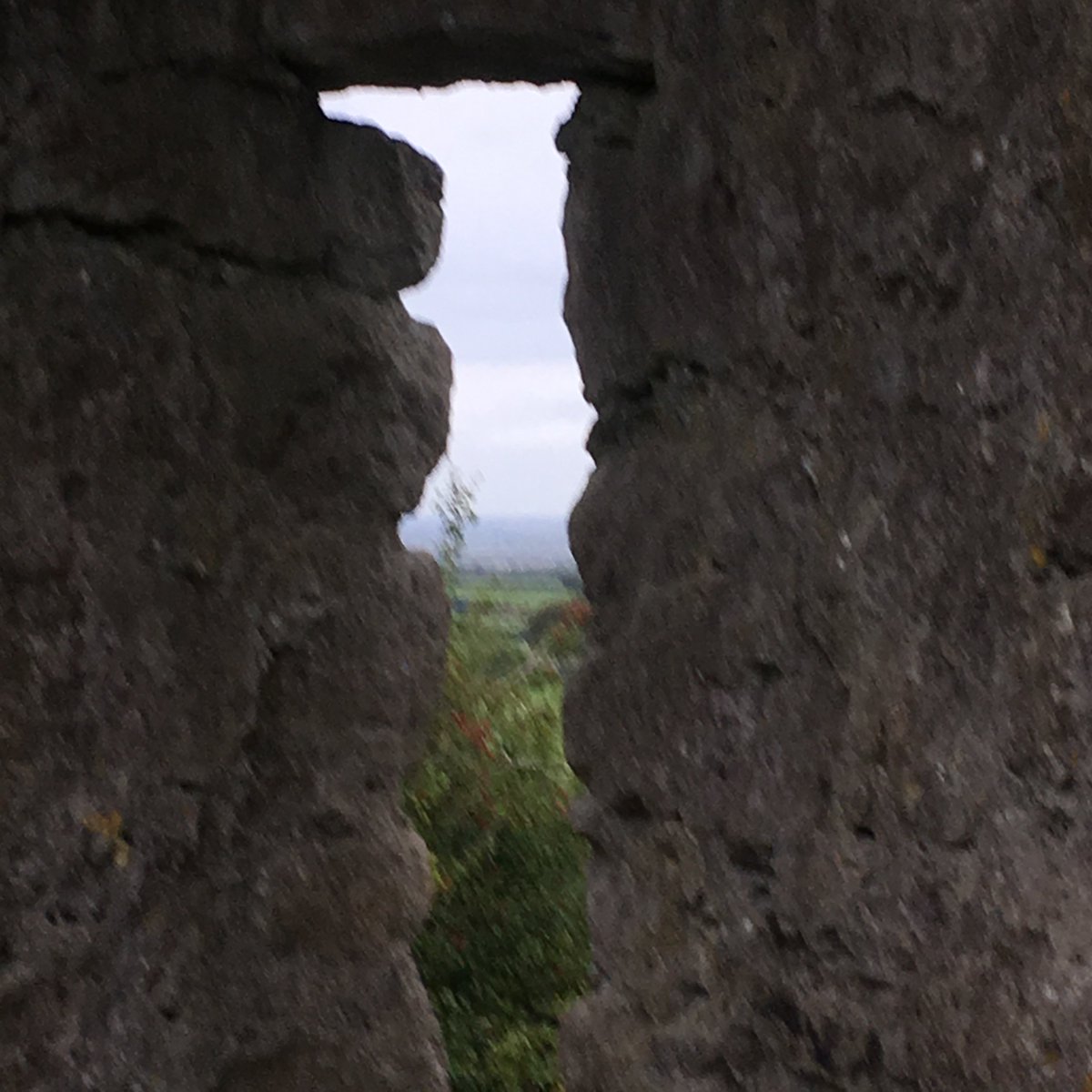 CnaGAingil's tweet photo. Tríd an fhuinneog... #dearcadh https://t.co/e19HSAEQHT