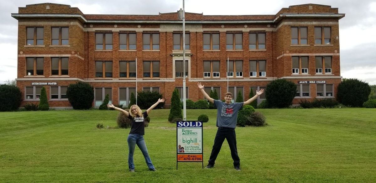 kurt_brinson's tweet photo. Well its official!! I just signed the papers purchasing mine and @jordynallstun first home! Its definitely a project but we are more than ready to take it on 😎 who is ready for a party?! 😜 https://t.co/RguLiUg40m