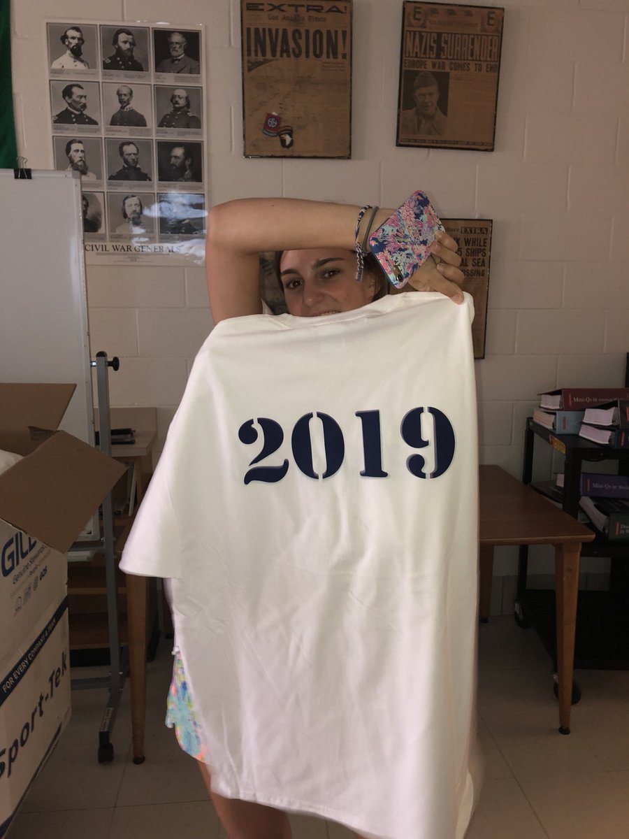 dhsclassof_2019's tweet photo. They’re in! Senior BBQ shirts will be sold at all lunch shifts through the 18th! The shirt is $20 and is your only way into Senior BBQ. https://t.co/zbSy6hlFoh