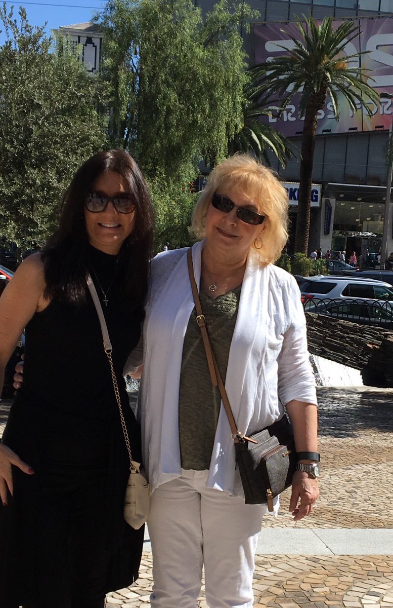 Denise8462's tweet image. .. @billritter7 @DianaWilliamsNY .. My Mom survived 9/11 #Tower2  #53Floor #911Neverforget Glad I had her business card to keep She’s an Amazing woman!She was also in 1st WTC attack  🙏  Always #keepTheFaith as @jonbonjovi sings❤️ #911Anniversary