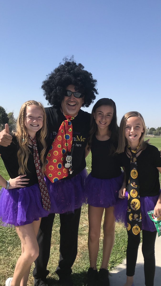 Kindness Week brings out the ties and tutu’s in everyone!!! Alpine Spirit!! Eagle Pride!! 🦅💪🏻 #TCSDShare #AlpineVistaEagles #AVFollowmylead
