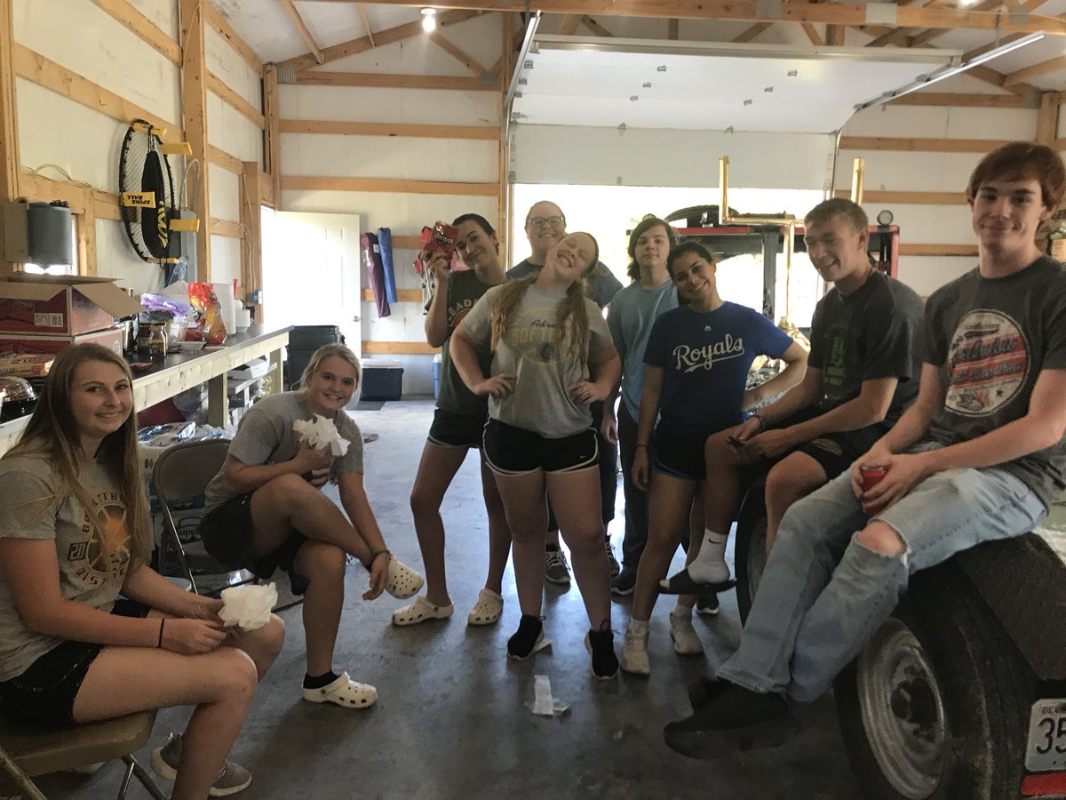 JeanetteBakerPD's tweet photo. Homecoming spirit and float building is in the air at Adrian!!@BlackhawksAHS https://t.co/jEntM2KwYD