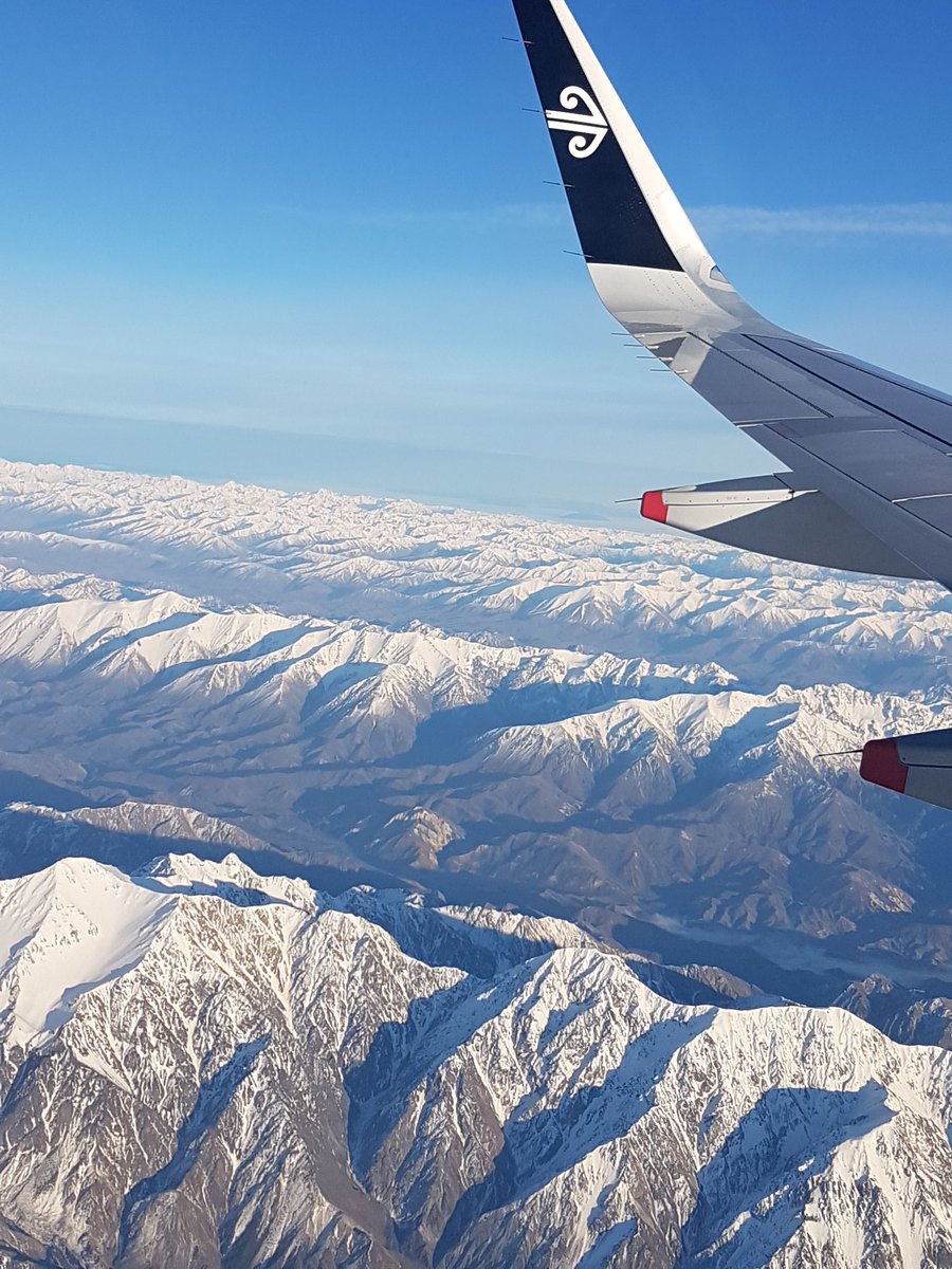 LobbWMN's tweet photo. Thanks @FlyAirNZ for a gorgeous flight!!! #airnzshareme https://t.co/hVytg9YB3Q