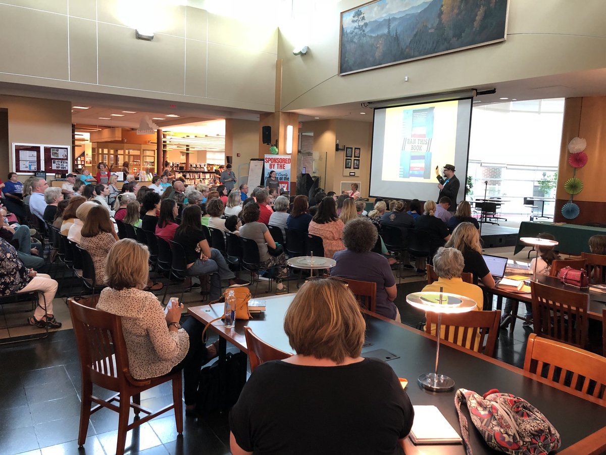 BCSMasterChief's tweet image. Packed house @Blount_Library for @AlanGratz book signing. Thanks to Library crew, Friends of the Library, and the Blount Co Education Foundation for sponsoring. @BC_Schools #1Read #BCSROCKS