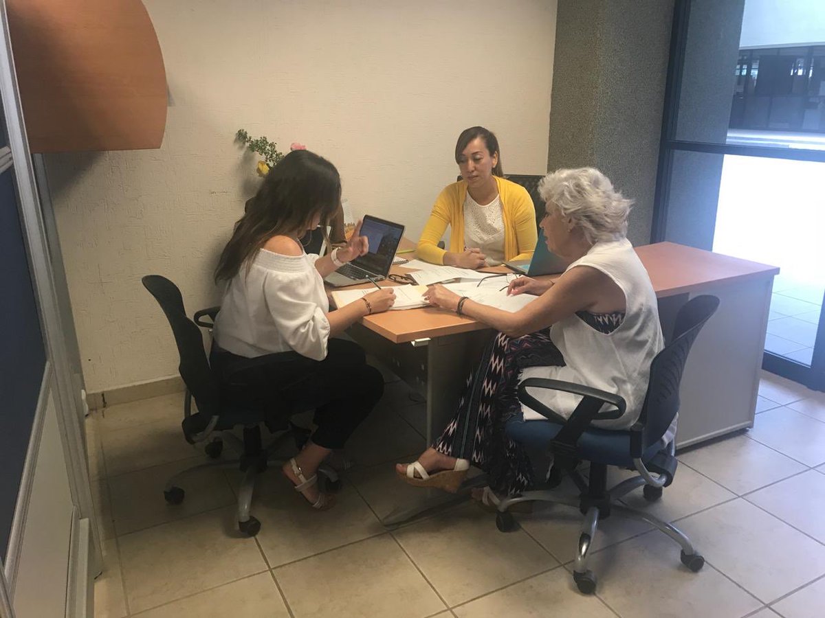 Denisse1324's tweet photo. Equipo #sector08E 💕 trabajando 💯💻. @letyramirez31 @AnaochoaM Una mañana de trabajo colaborativo y dinámico. @PacoAyon @TeresaOrozco https://t.co/jVCzIYb5jh