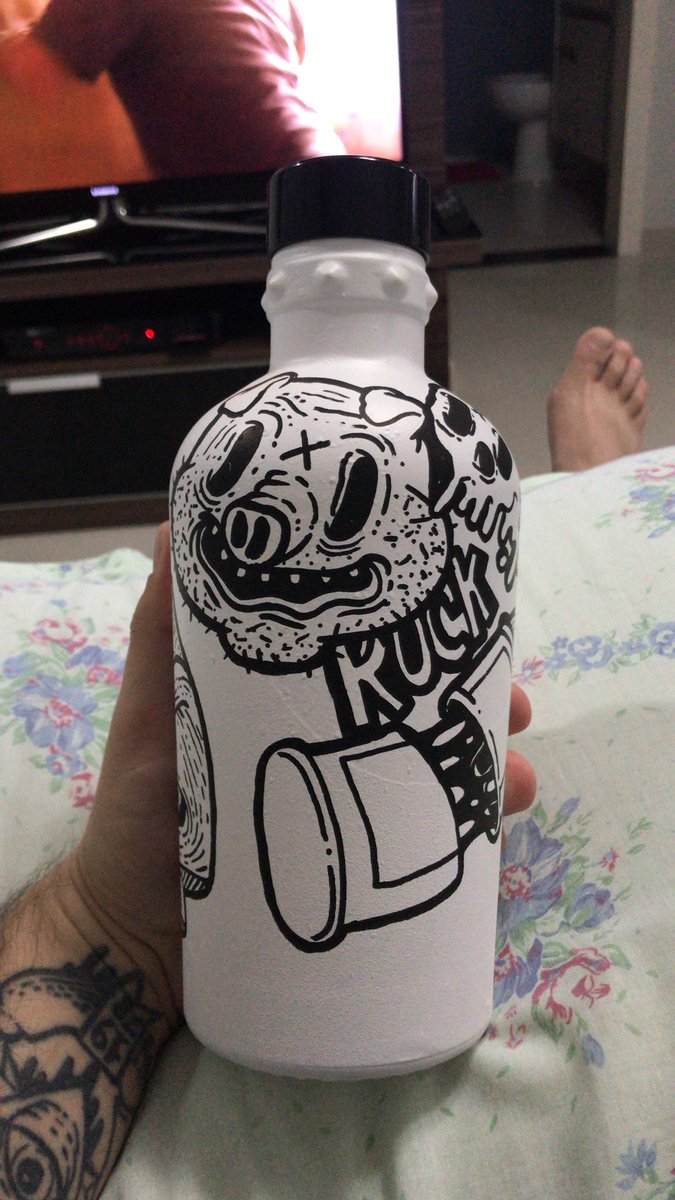 23alan's tweet photo. Trabalho in progress #POSCA https://t.co/QIANPdmtWY